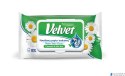 Papier toaletowy VELVET nawilżany (42) RUMIANKOWY