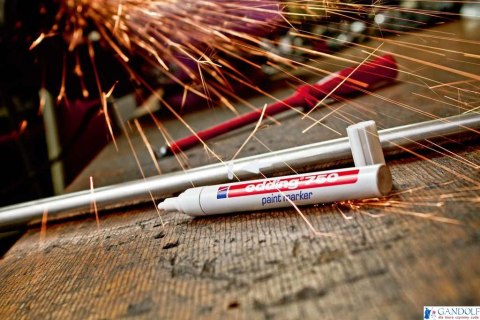 Marker lakierowy 2-4mm 750-54 srebrny końcowka okrągła Marker lakierowy 2-4mm 750-54 srebrny końcowka okrągła