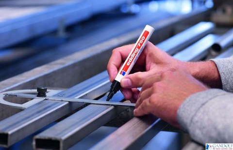Marker lakierowy 2-4mm 750 czerwony EDDING końcówka okrągła Marker lakierowy 2-4mm 750 czerwony EDDING końcówka okrągła