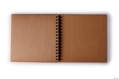 Album na spirali, 30x30cm, 30 ark, brązowe eco, 180g/m2, Happy Color HA 7631 3030-NE30 Album na spirali, 30x30cm, 30 ark, brązowe eco, 180g/m2, Happy Color HA 7631 3030-NE30