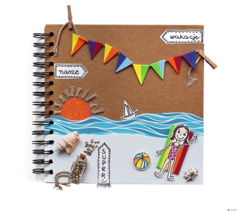 Album na spirali, 30x30cm, 30 ark, brązowe eco, 180g/m2, Happy Color HA 7631 3030-NE30 Album na spirali, 30x30cm, 30 ark, brązowe eco, 180g/m2, Happy Color HA 7631 3030-NE30